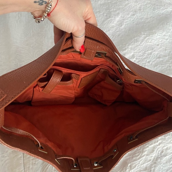 Beautiful Cole Haan hand bag - Picture 1 of 5